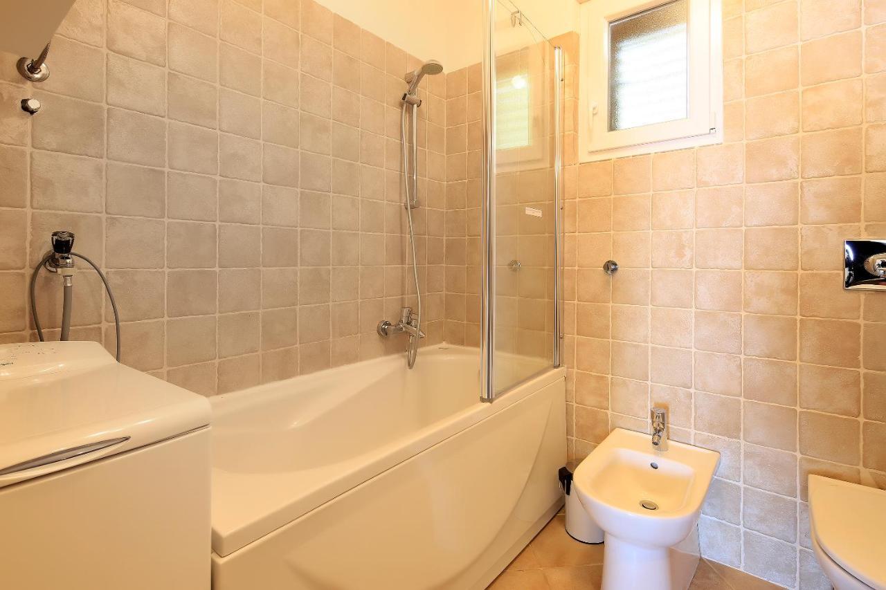 Apartment Vincent With Beautiful Sea View Terrace Klenovica Exteriör bild